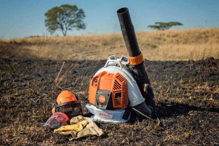 The top of the range powerful BR 800 backpack blower.