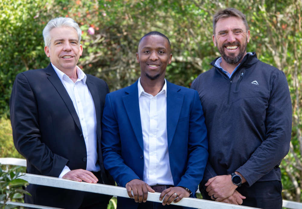The outgoing FSA Chairperson Duane Roothman with the new Vice-Chairperson Buhle Msweli and new Chairperson Andy Mason.